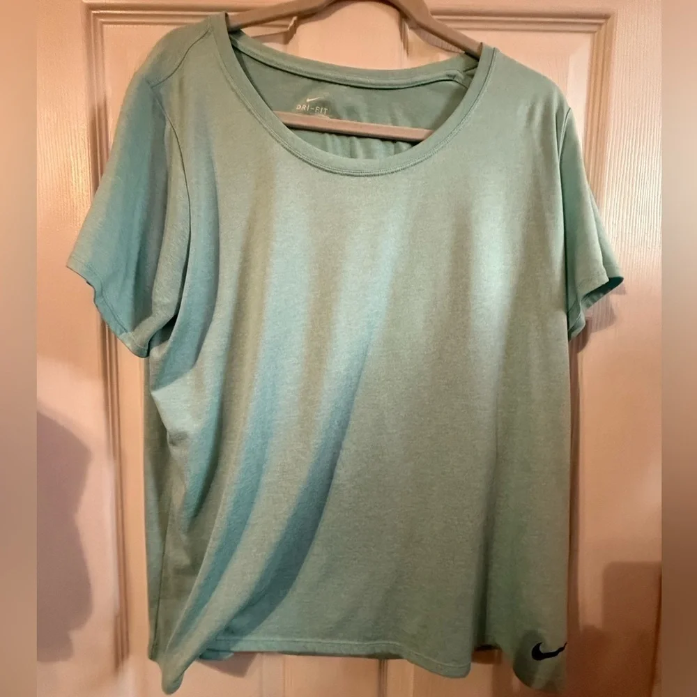 Nike Dri-FIT Aqua Shirt